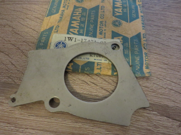Yamaha Abdeckung Getriebe Hauptwelle DT125 MX DT175 MX bearing plate 1W1-17471-01 NOS 1W1-17471-01 Original Ersatzteil – MG-T